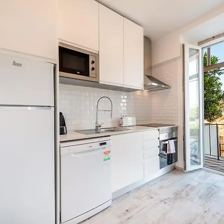 Guestready - Mosaic Terrace Apartment Lisbon